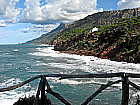 Tobende See in der Bucht von Port des Canonge